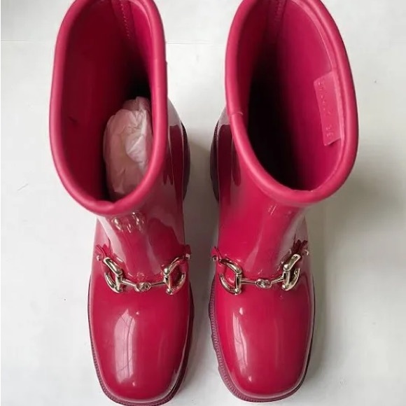 New Gucci Trip pink rubber rain boots w gold horsebit detail & chunk heel-Sz 41 - Picture 2 of 9